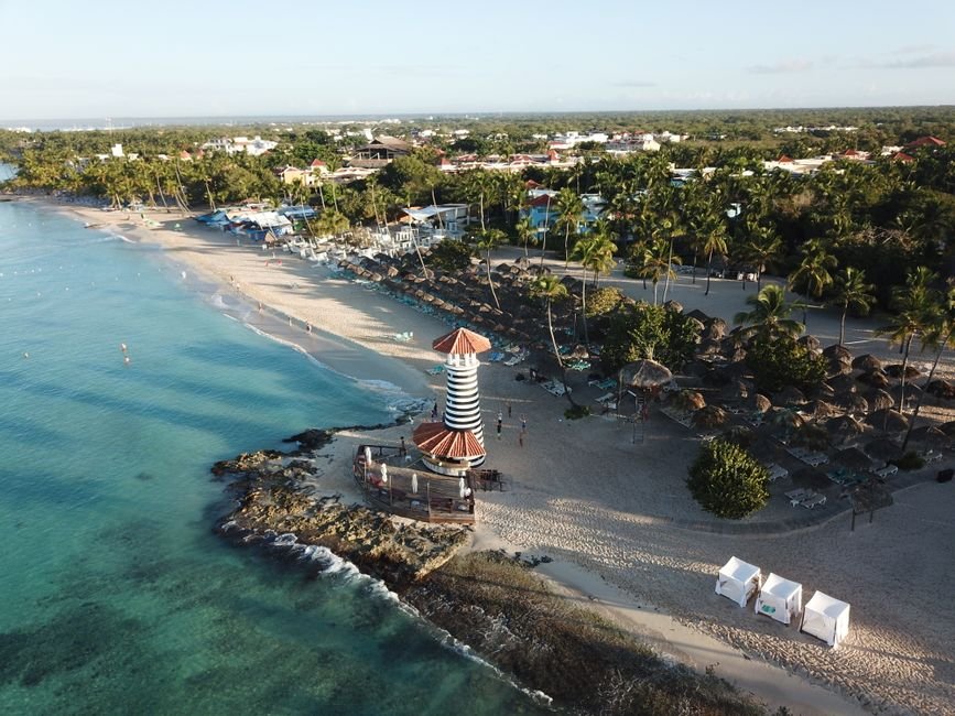 Explora los Destinos Turísticos de La Altagracia y Samaná en República Dominicana — imagen de turismo en República Dominicana